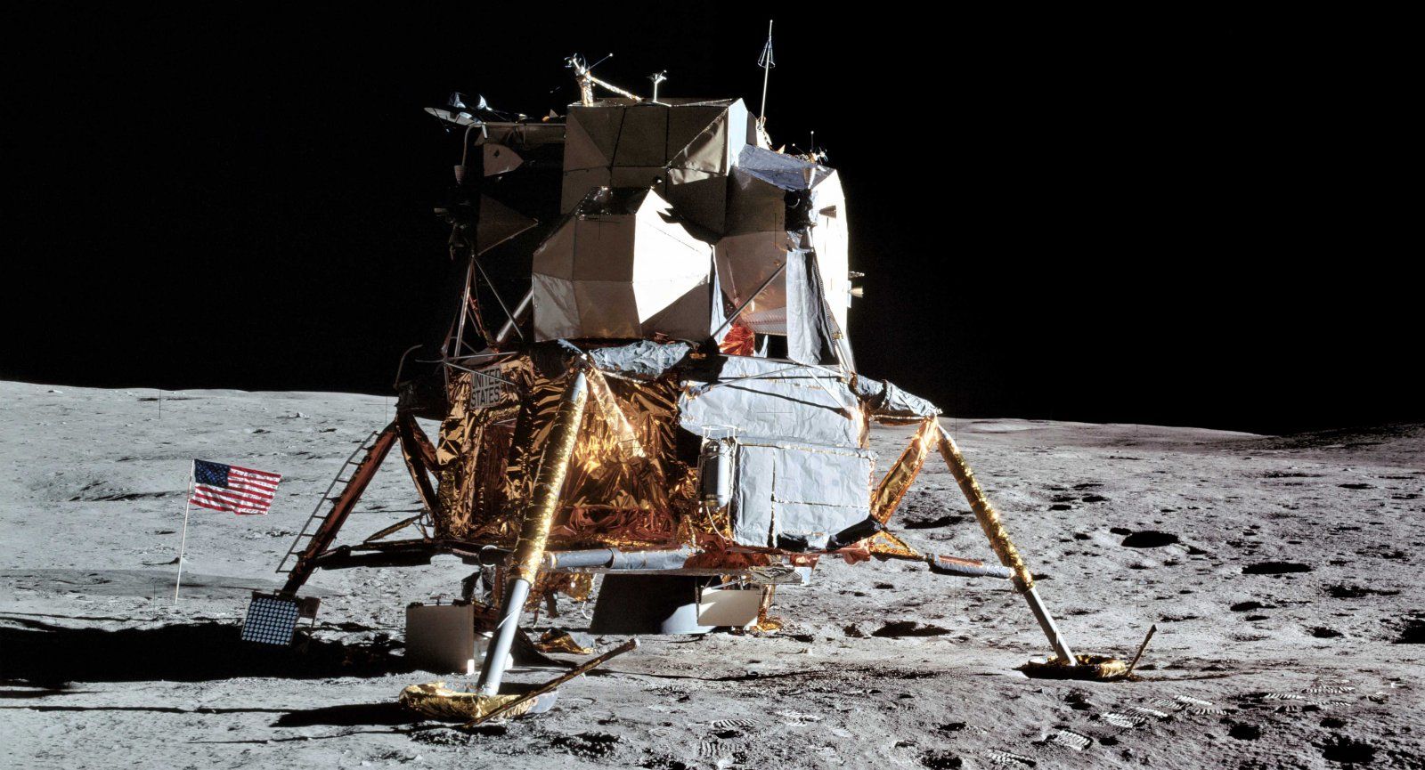 Apollo-14-Lunar-Module-LM-NASA-pano-1-crop-c.jpg
