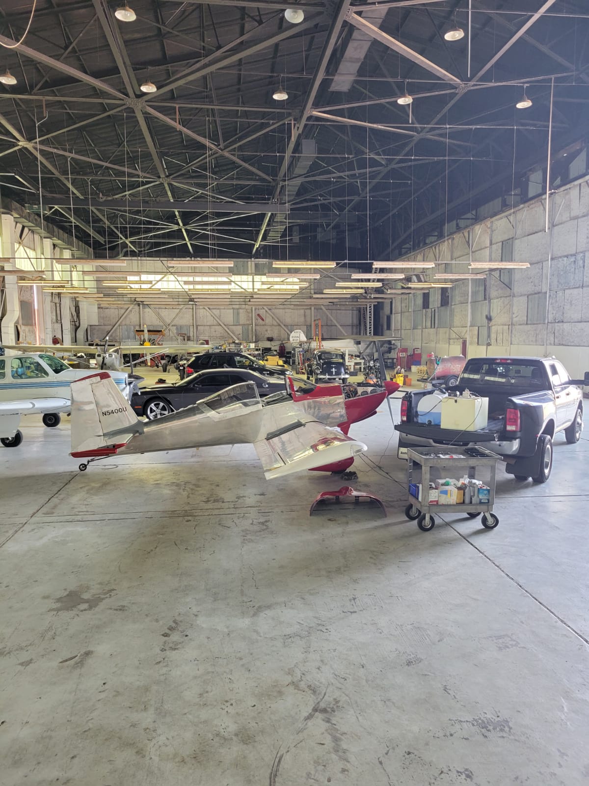 Bob's Hangar In Oklahoma.jpeg