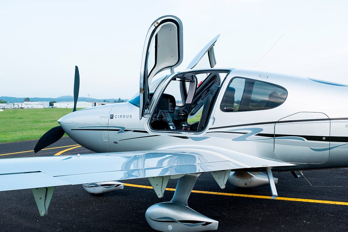 Cirrus-SR22_02.jpg