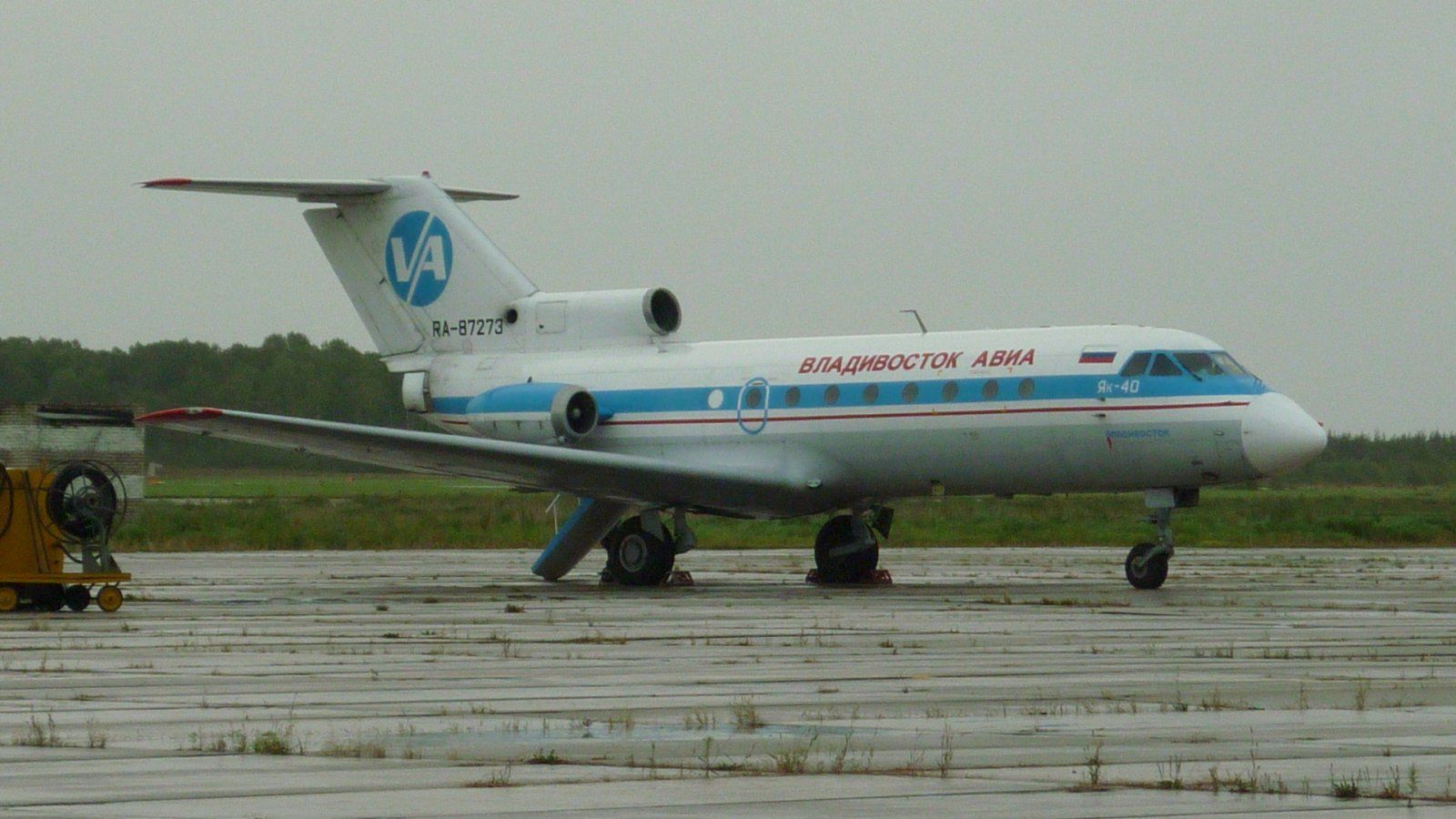 Як-40 2.JPG