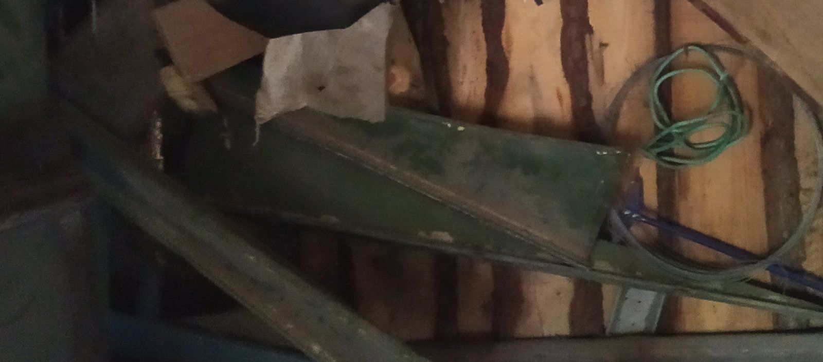 Киль и руль 03.jpg Киль и руль 03.jpg