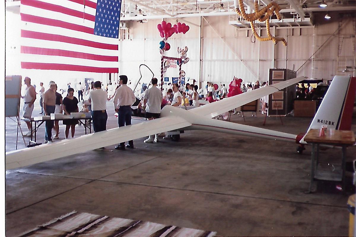 Лак-12 на выставке(2).jpg