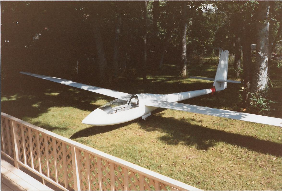 Лак-12 на заднем дворе дома(1).jpg