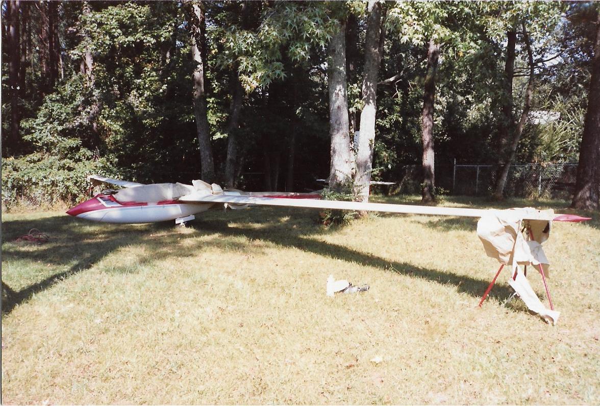 Лак-12 на заднем дворе дома(3).jpg