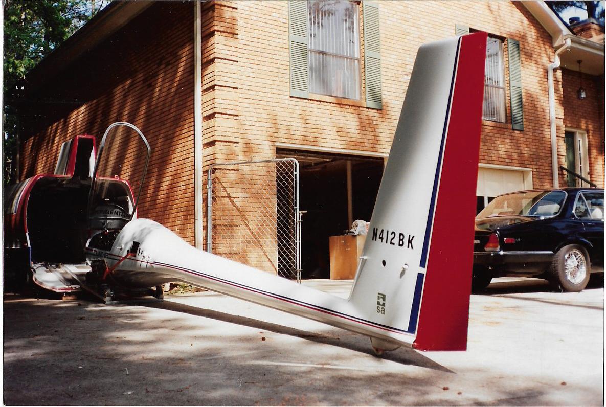 Лак-12 на заднем дворе дома(5).jpg