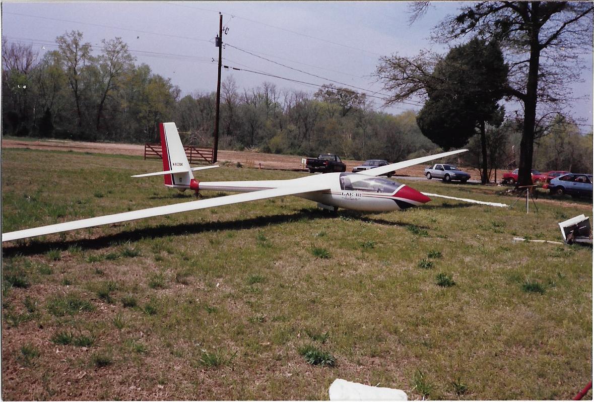 Лак-12 на заднем дворе дома(6).jpg