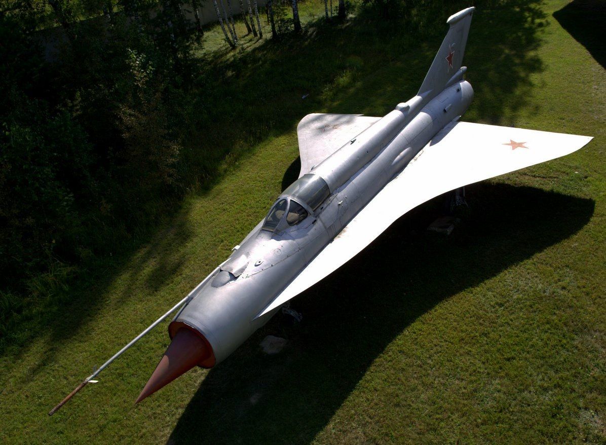 MiG-21I-2-v-Monino..jpg