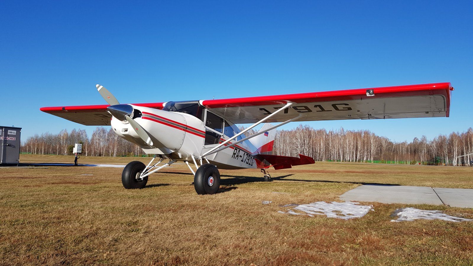 Plane1.jpg Plane1.jpg