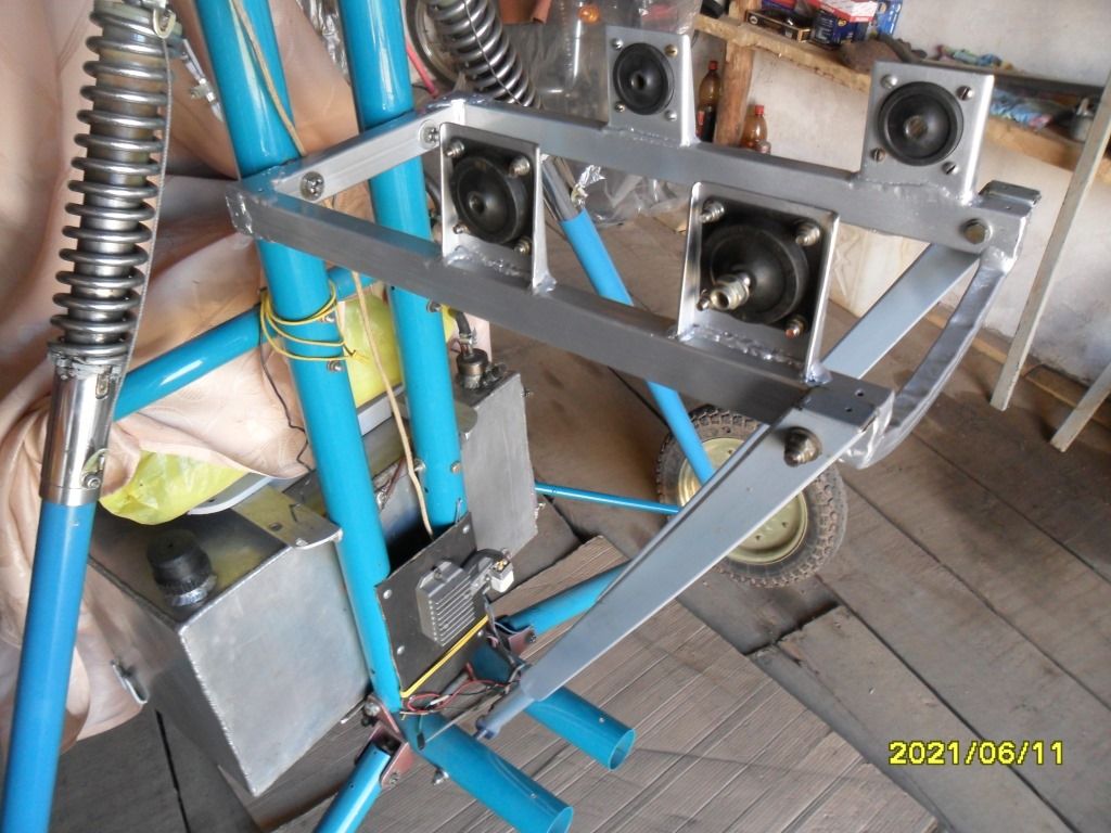 Рама на телеге.JPG Рама на телеге.JPG