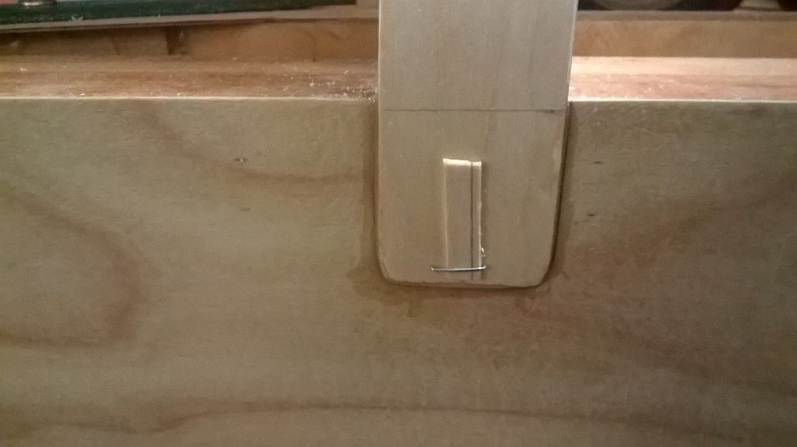 Ribs caps glueing RW 2sm.jpg