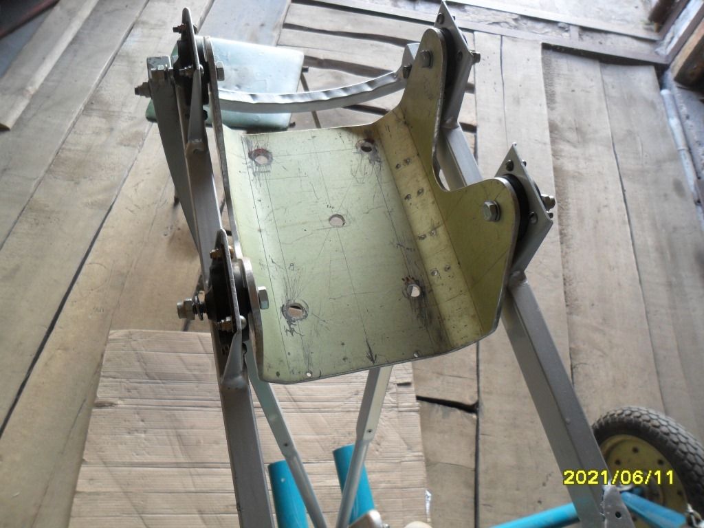 С подмоторной плитой(корытом).JPG С подмоторной плитой(корытом).JPG