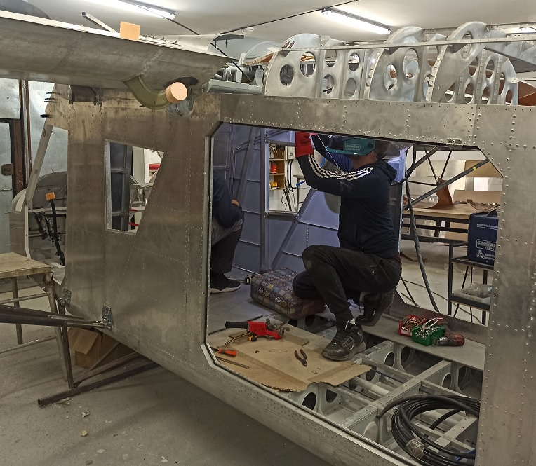 Самолёт Горыныч 1003.jpg