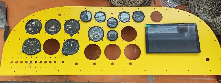 Самолёт Горыныч 1054.jpg