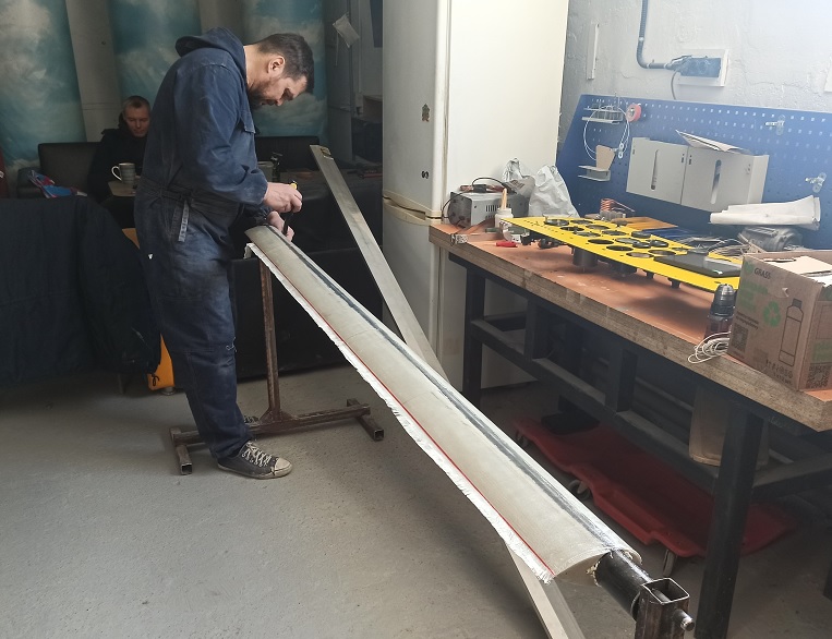 Самолёт Горыныч 1056.jpg