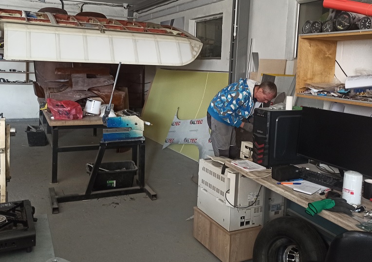 Самолёт Горыныч 1058.jpg