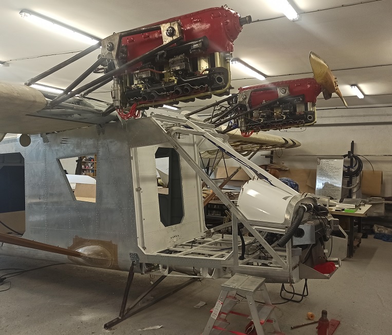 Самолёт Горыныч 1100.jpg