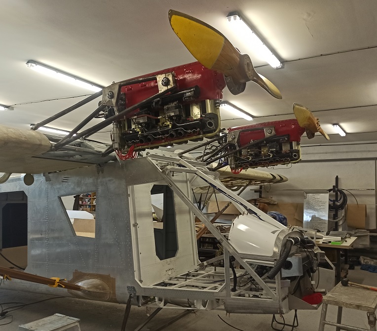 Самолёт Горыныч 1101.jpg