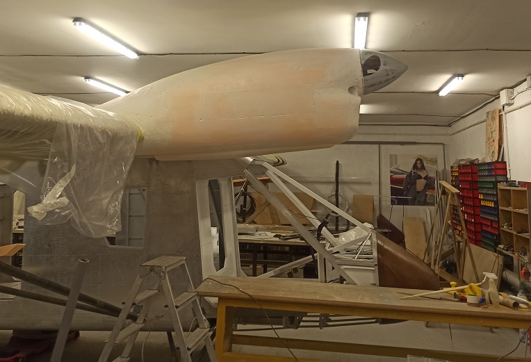 Самолёт Горыныч 902.jpg