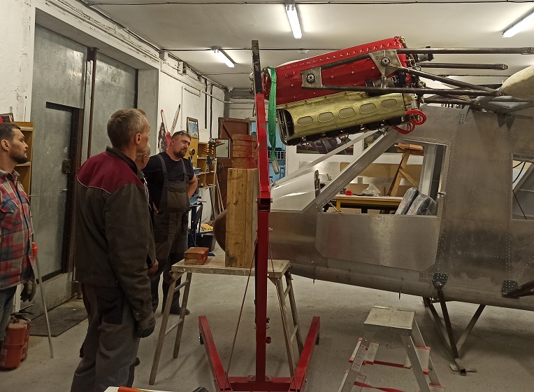 Самолёт Горыныч 910.jpg