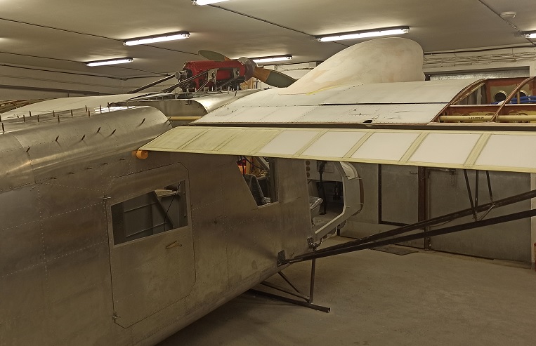 Самолёт Горыныч 914.jpg