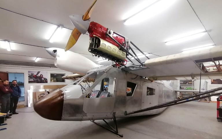 Самолёт Горыныч 916.jpg