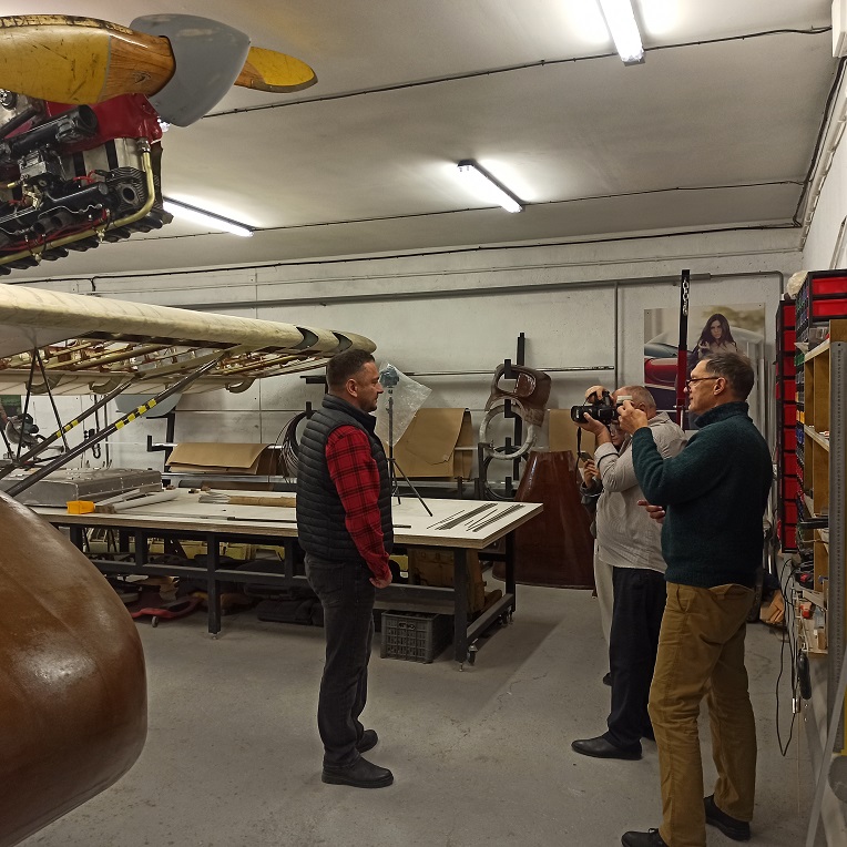 Самолёт Горыныч 920.jpg