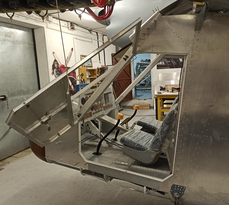 Самолёт Горыныч 925.jpg