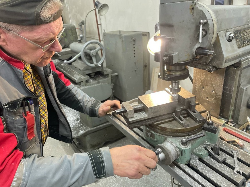 Самолёт Горыныч 983.jpg