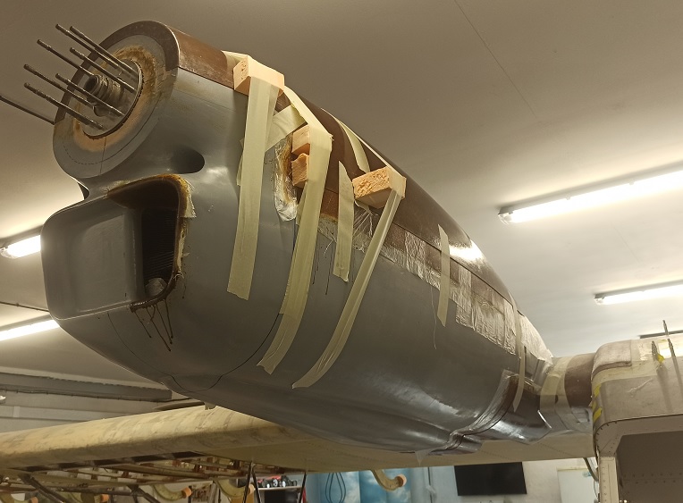 Самолёт Горыныч 995.jpg