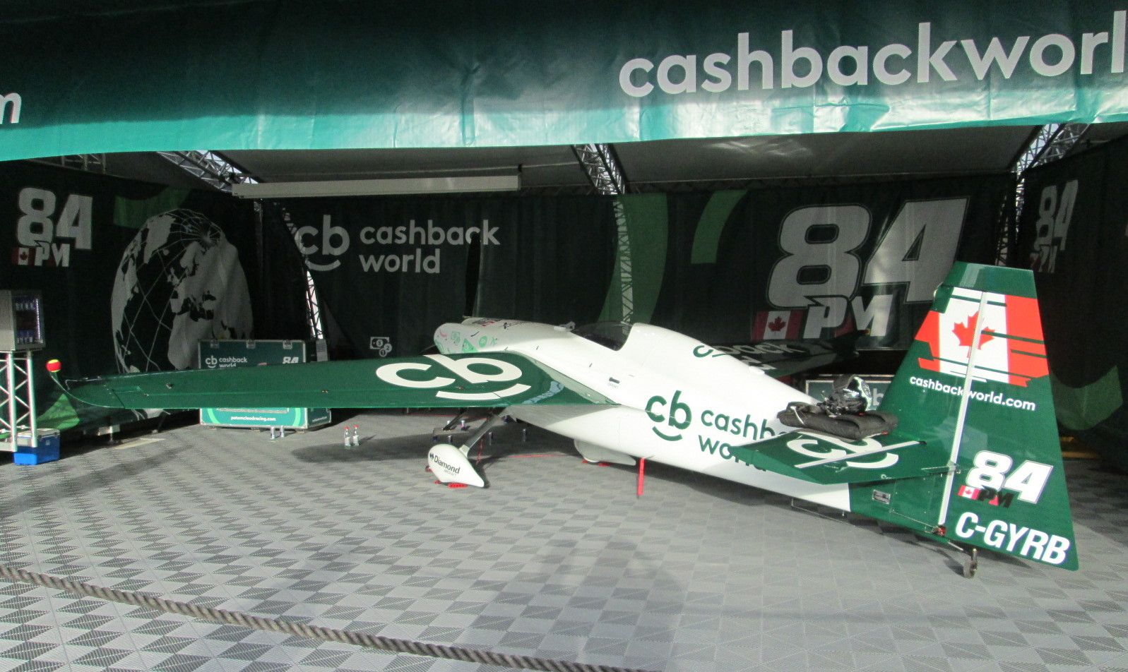 Самолет Пита Маклеода.JPG