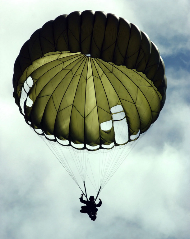 Screenshot 2026-05-09 at 20-50-03 RP_Marine_jumps_from_KC-130_2-26-06-scaled.jpg.webp (изображ...png