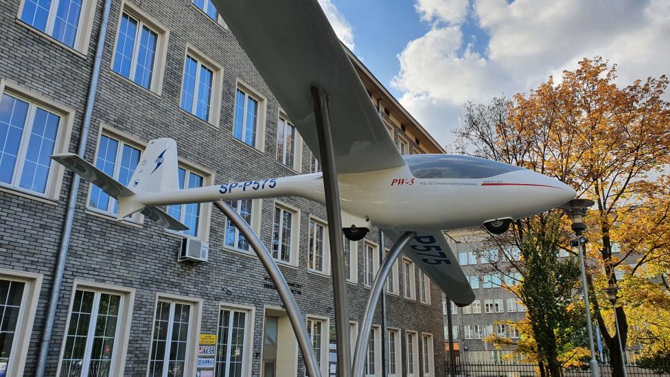 Szybowiec PW-5 na Politechnice Warszawskiej (fot. Politechnika Warszawska).jpg