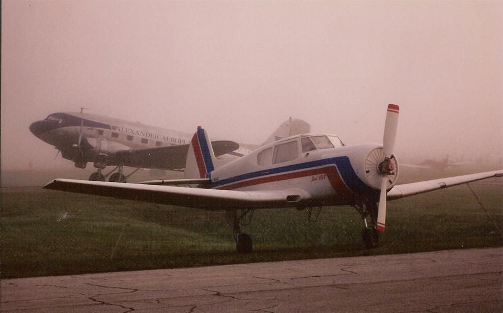 Yak-18T 014 (Large).jpg