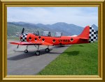 001-Yak52red-011fr.JPG