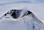 Shishaldin_crater_-_1__2_.jpg