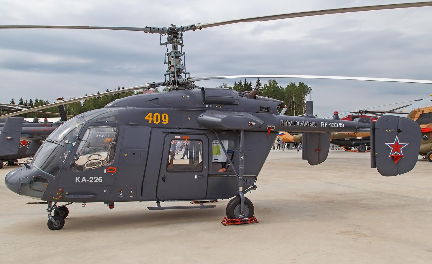 1.Ka-226-VVS-Rossii-na-stoyanke..jpg