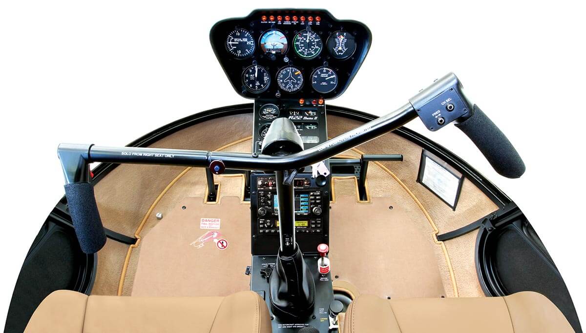 r22-cockpit.jpg