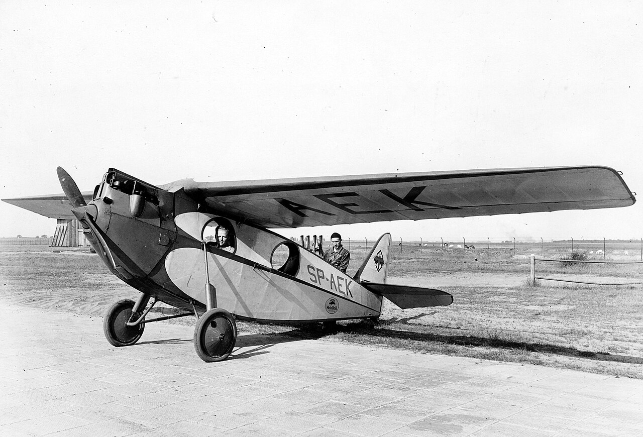 1280px-RWD_4_SP-AEK.jpg