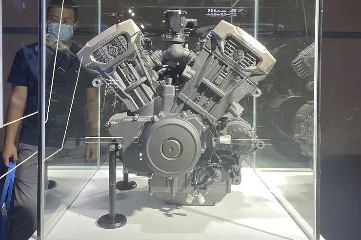 Chinese-Company-Benda-Debuts-Two-New-V4-Engines-2.webp