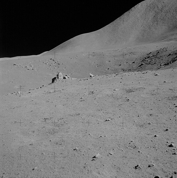 593px-Apollo_15_Dune_Crater.jpg