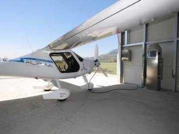 1505395380_pipistrel-electro-charging-station.jpg