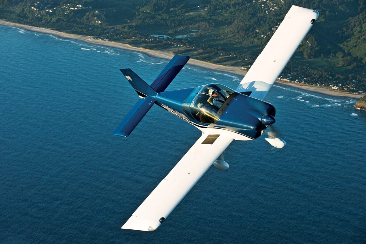 www.flyingmag.com