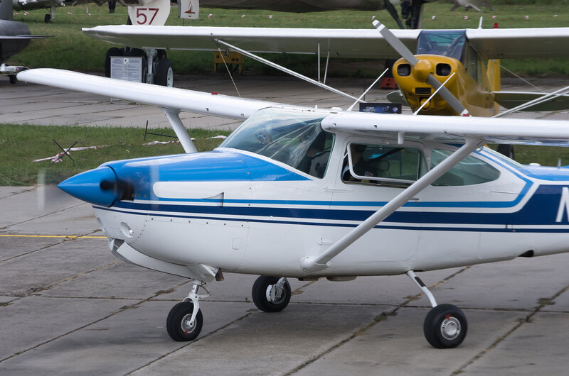 0_9f30a_4533f9de_XL.jpg