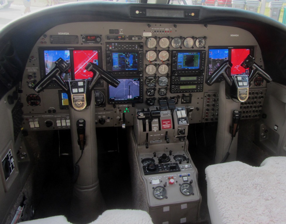 AeroCommander_Panel.jpg