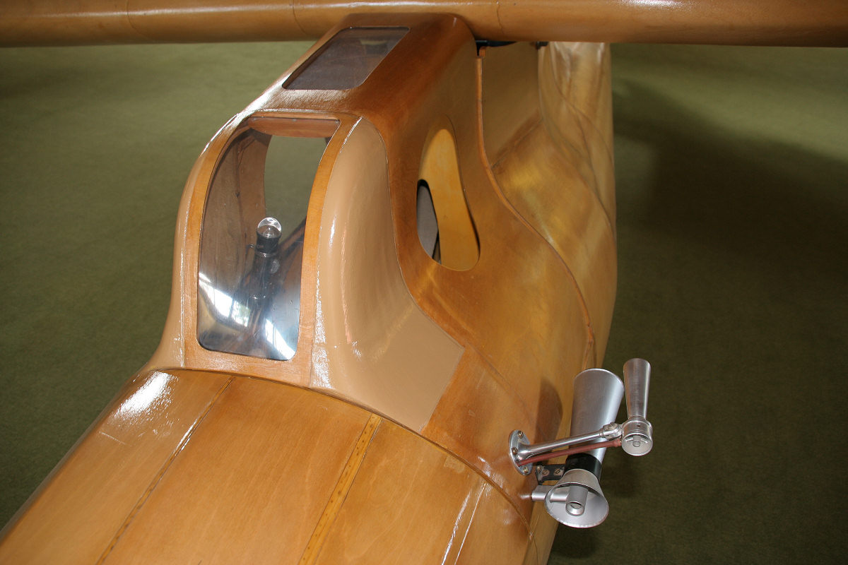 Musterle-cockpit.jpg